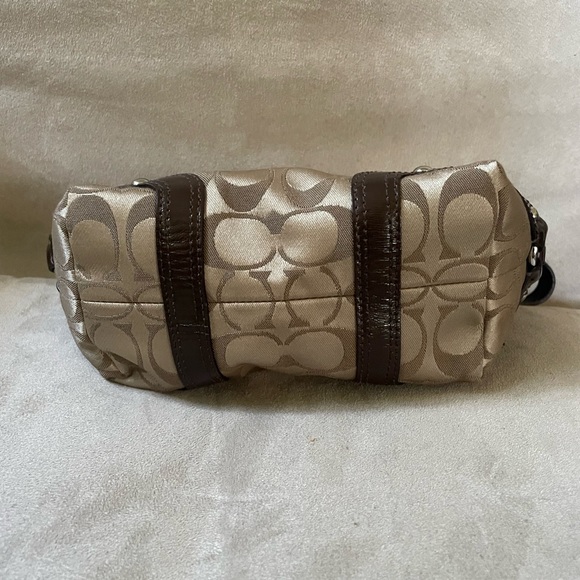 COACH Signature Mini Zoe Baguette Shoulder Bag NWOT - Picture 3 of 9